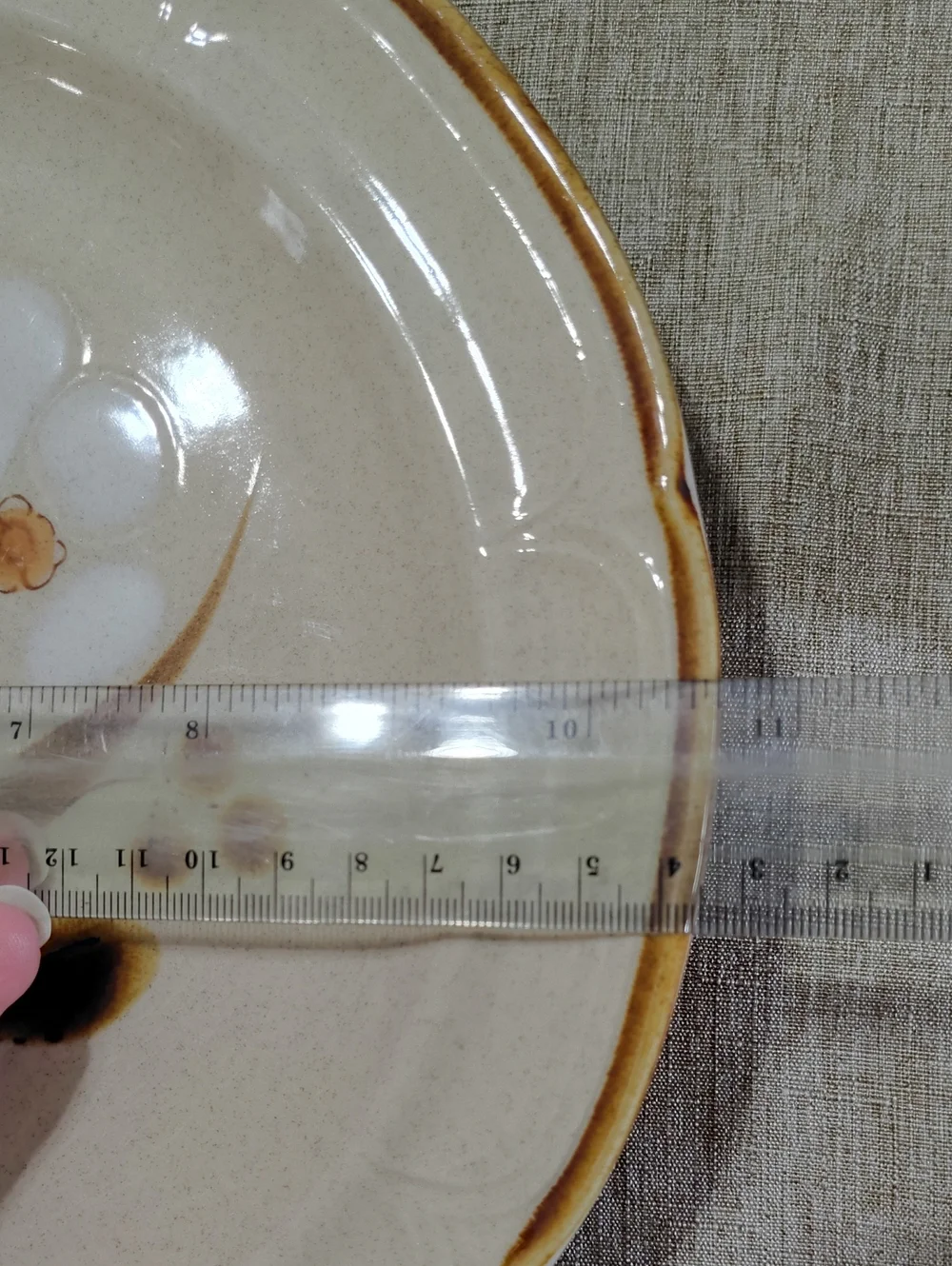 Vintage Hearthside Floral Stoneware Plate in Beige  with Brown & White Motif